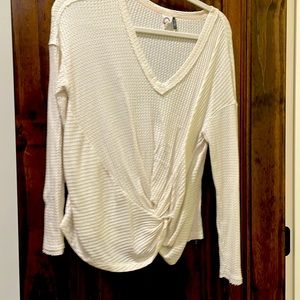 Anthropologie top with cute knot